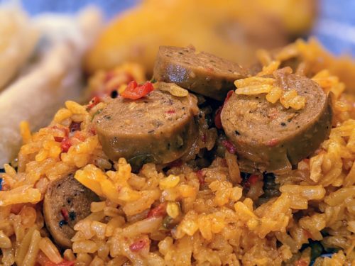 Arroz con salchicha